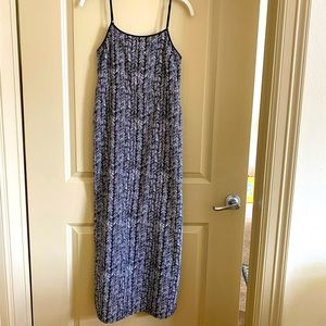 LOFT black & white chevron patterned maxi dress